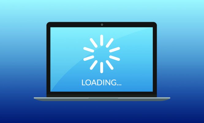 Smart System Repair Duplicate Files Cleaner feature laptop loading sign on monitor blue background